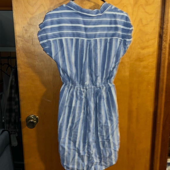 Japan medium dress only worn a few times. - Picture 5 of 7